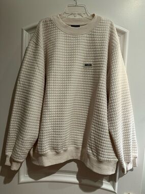 White Fox M/L Cream Quilted Crewneck Sweatshirt